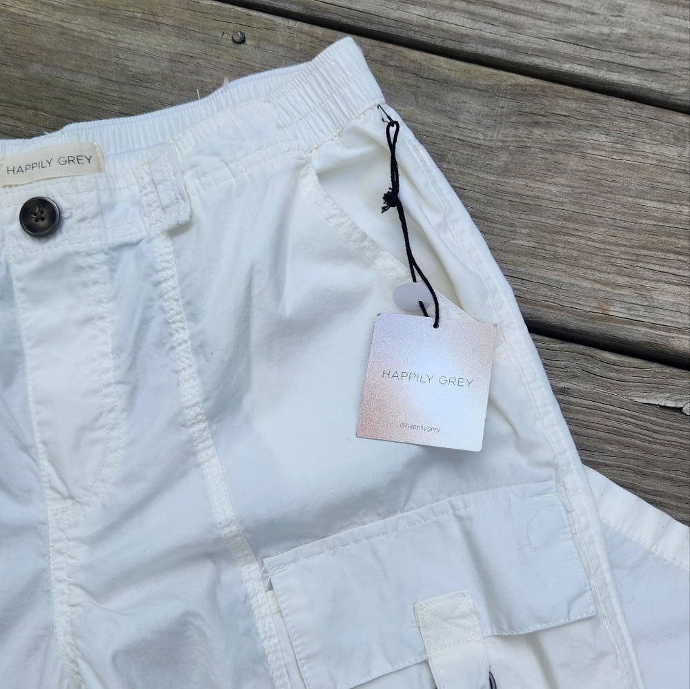 NWT-Women's White Cargo Track Pants - Picture 7 of 11